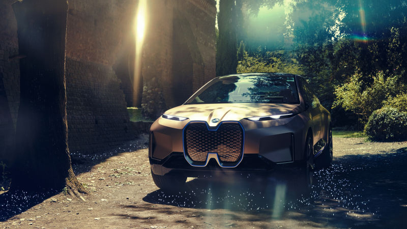 Illustration for article titled The BMW Vision iNext Concept Is a Whole Lot to Look At